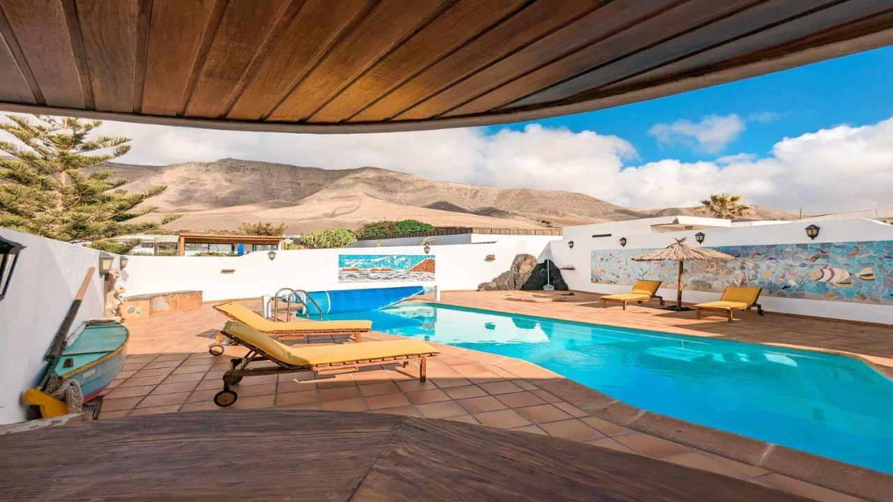 Bungalow Allende Famara Con Piscina Privada Y Ac Zewnętrze zdjęcie