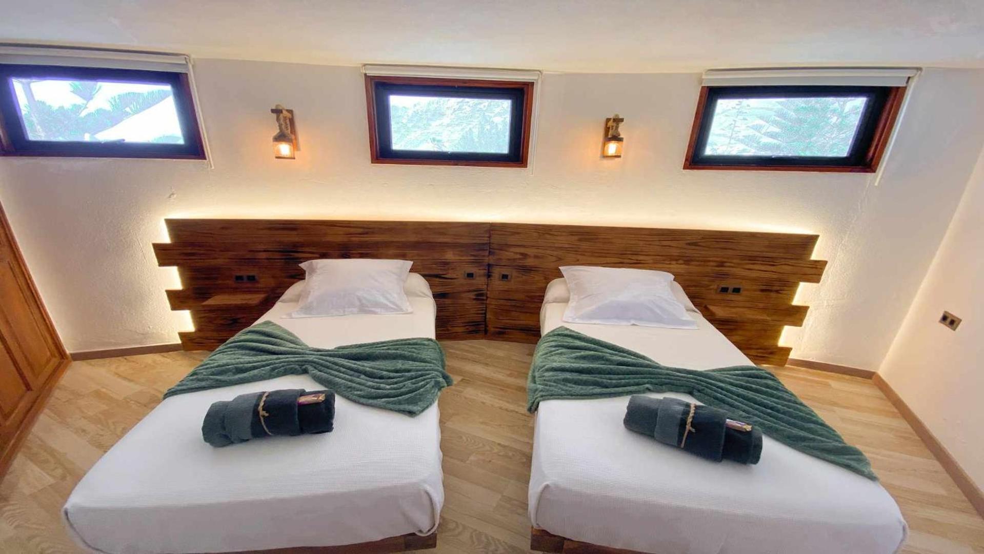 Bungalow Allende Famara Con Piscina Privada Y Ac Zewnętrze zdjęcie