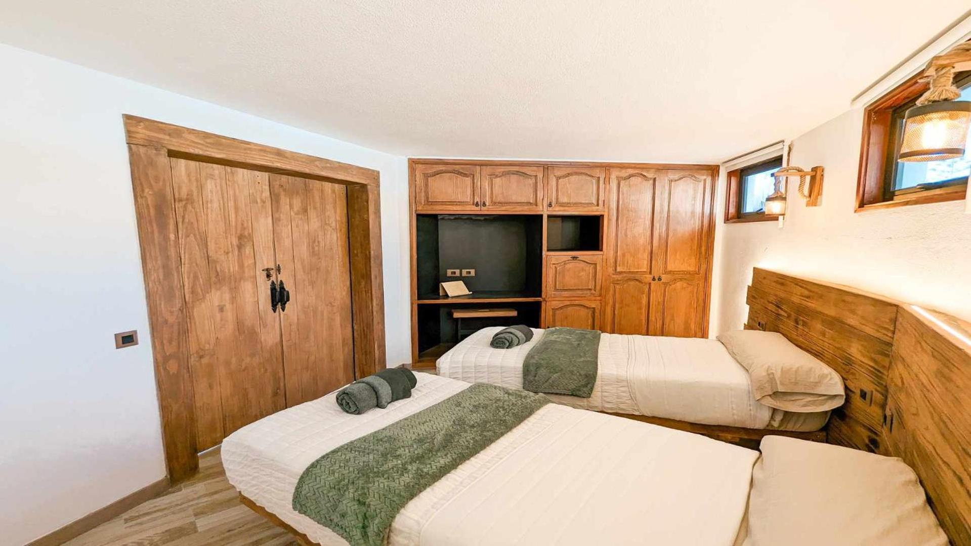 Bungalow Allende Famara Con Piscina Privada Y Ac Zewnętrze zdjęcie